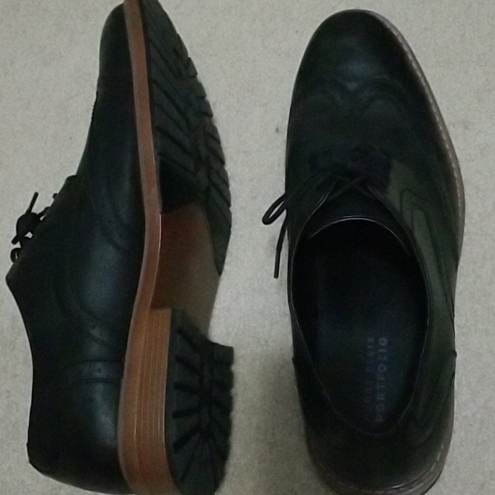 Perry Ellis Men's dress shoes